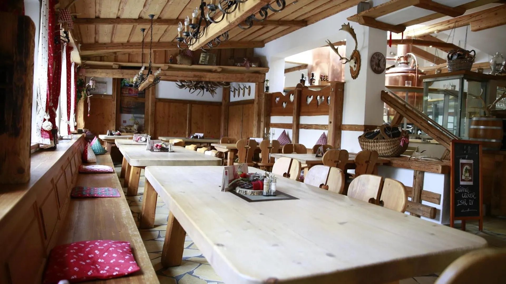 Hotel Zur Isar Plattling 3*,